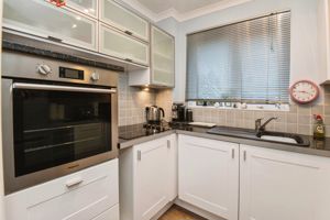 KITCHEN- click for photo gallery